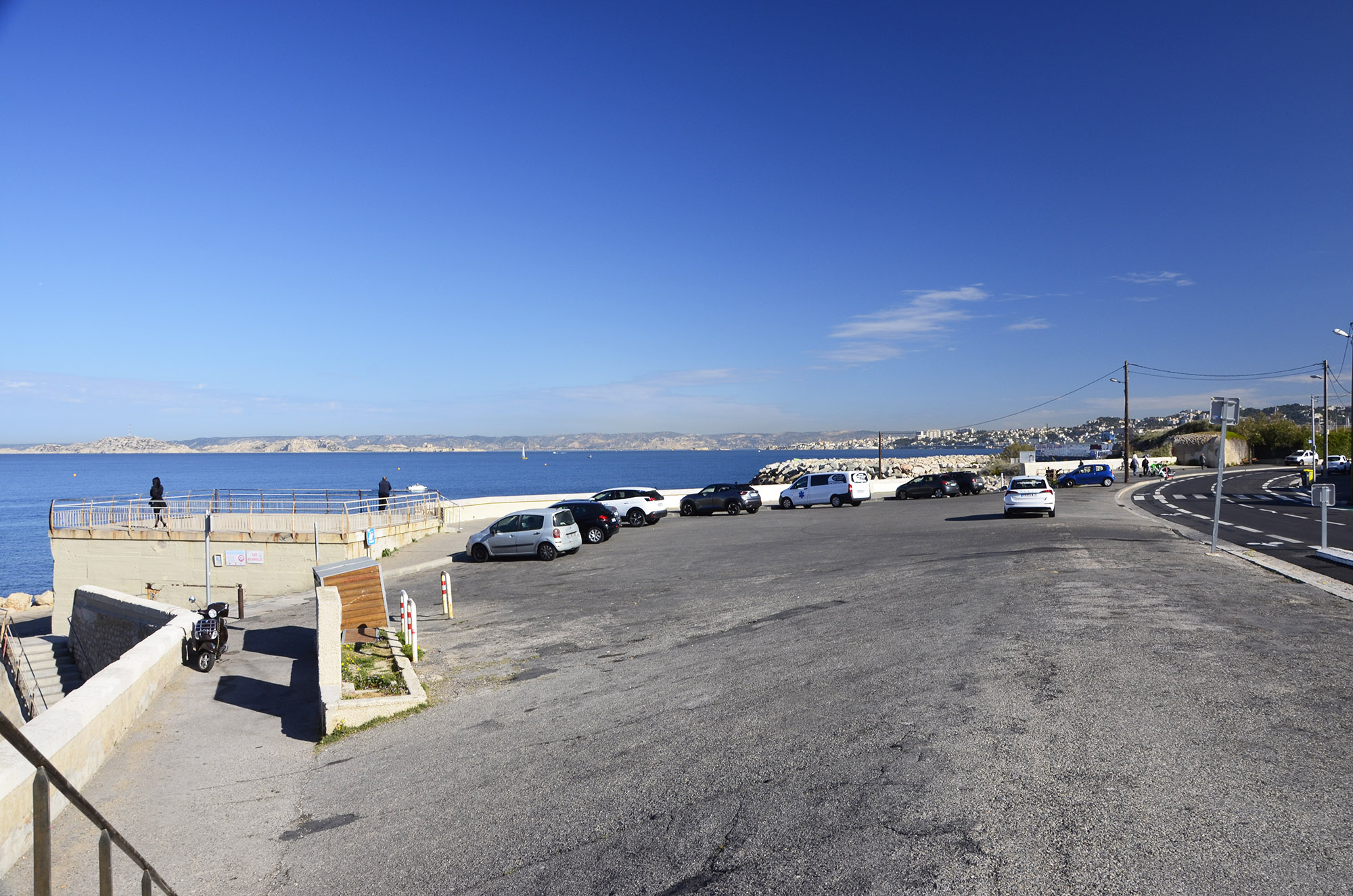 Parking plage du Bain des Dames Marseille